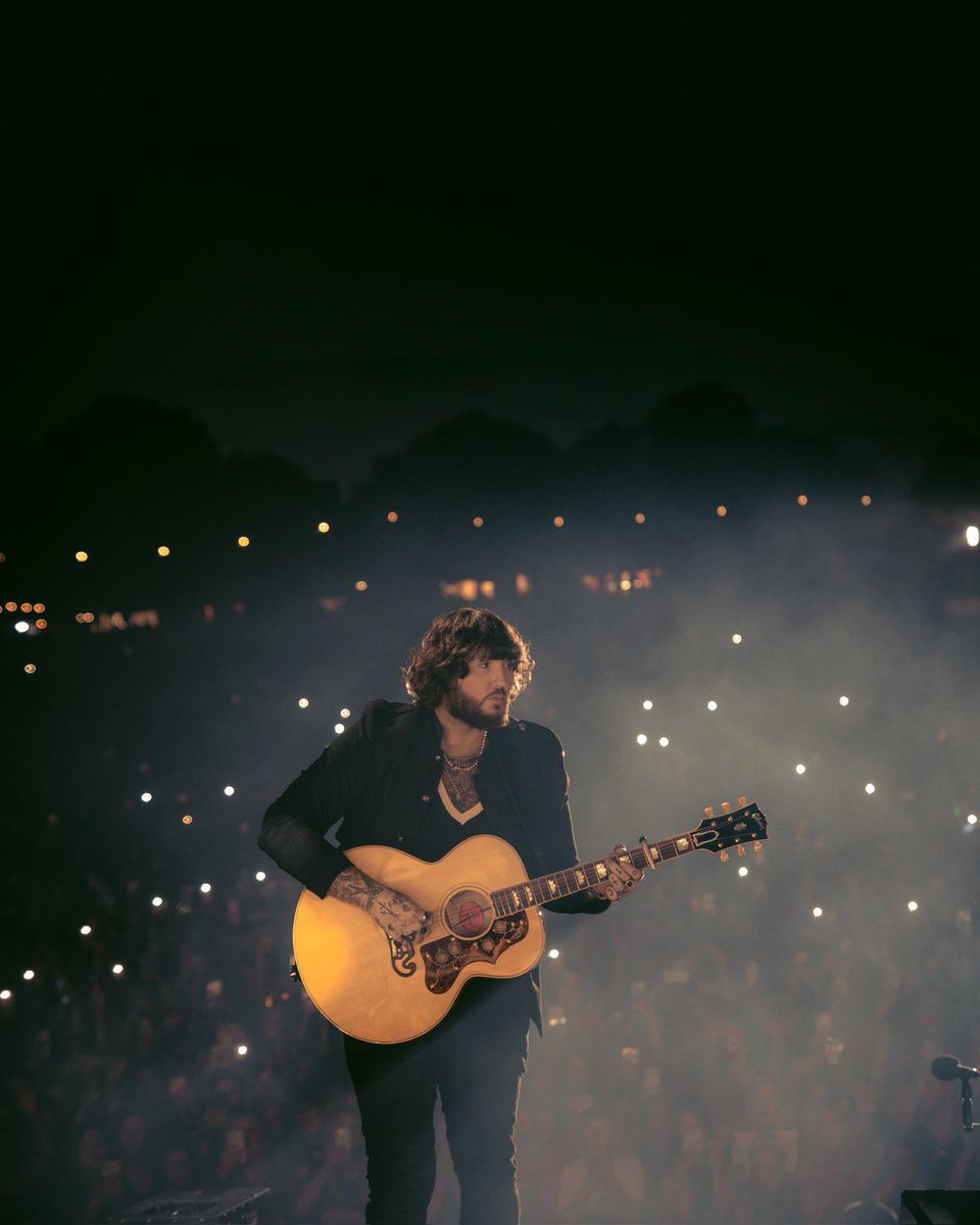 You made it a memorable night last night. I’ve been thinking about adding some songs to the set this summer, maybe something like ‘Certain Things’, ‘Medicine’, ‘Emily’, ‘Recovery’ or even another one from the new album like ‘Is It Alright’ or ‘Sinners’. What do you think I should