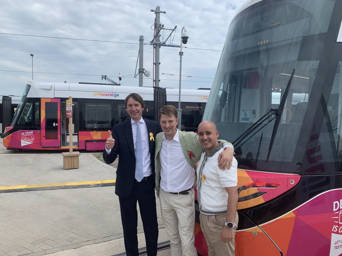 Feestelijke opening van de Uithoornlijn. Zondag 21 juli is het zover en rijdt de Amsteltram (lijn 25) door naar Uithoorn. @arnoutvdbosch <a href="/HerbertRaat/">Herbert Raat</a>