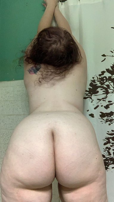 Happy Friday my loves x https://t.co/F73uZhM4hI