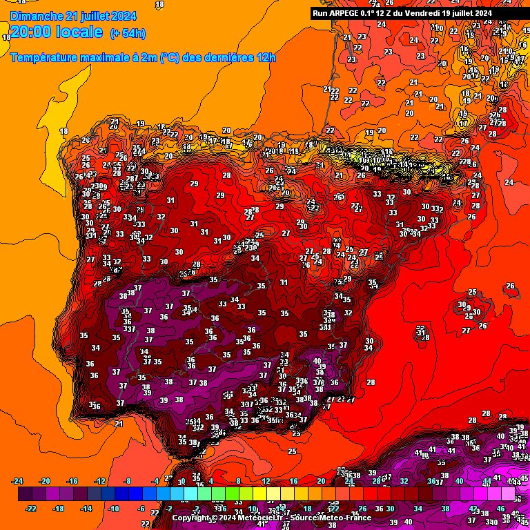 CarlowWeather's tweet photo. For those flying off in search of summer the good news is @Ryanair online system for check-ins is back online. Fair play to all the IT staff working flat out to get systems back online👏

If you are heading to Spain then temps have peaked today but still hot for the coming days. https://t.co/pcAEWAw3Wx