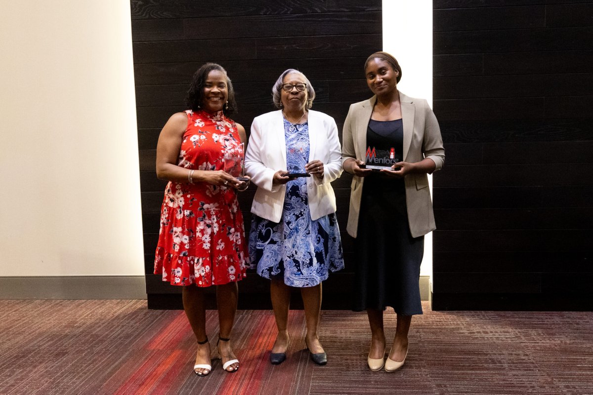 MEGAMentors's tweet photo. Reliving the highlights from our MEGA Mentors Excellence Awards in May! 🎉 We celebrated our outstanding mentees and mentors. Thank you to everyone who made this night unforgettable. Together, we're making a difference!  #MEGA2024 #MentorshipMatters #CelebratingExcellence (3/3) https://t.co/Vk7T2qycoq