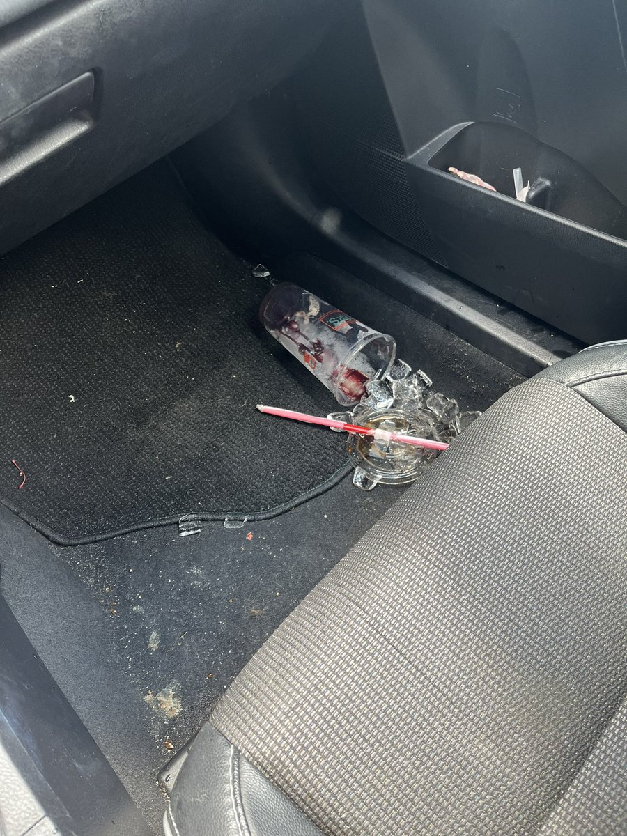 carolyneleanore's tweet photo. Hey, @McAlistersDeli, maybe cups that fit in cup holders?!  #RIPBlackCherryCoke https://t.co/CQ3fOom2In