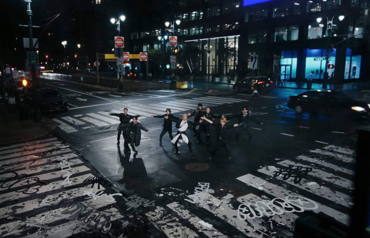 billboardskz's tweet photo. "Chk Chk Boom" M/V by @Stray_Kids now holds the record for the most-liked 2024 K-Pop group music video in the first 24 hours of release, with over 8 hours tracking left.

1. #ChkChkBoom – 1.4M* 💥
2. SHEESH – 1.38M
3. MAESTRO – 913K
4. Lose My Breath – 860K
5. Bubble Gum – 834K

*still counting
#StrayKids #스트레이키즈 #ATE