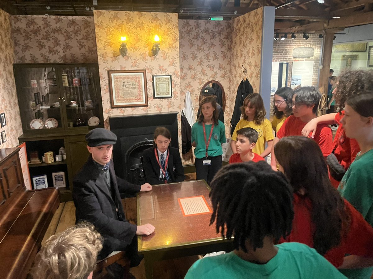 Hatcham History tweet media