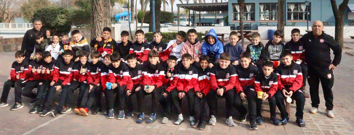 ClubSeptiembre's tweet photo. Tricolores en Santa Fe ⚽️🇾🇪

Las Categorías infantiles 2012 y 2013 del Club 10 de Septiembre ya están listos para disputar la 5 Edición de la Copa Cañada en la provincia de Santa Fe.

¡A disfrutar!

#Trico2024 ⚫️⚪️🔴 https://t.co/iC8SFYuWyR