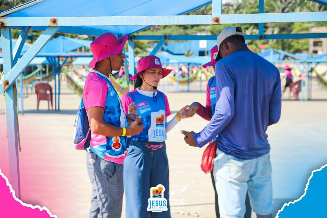 rccma's tweet photo. EU DIGO AU AU AU! 
ISSO É JESUS NO LITORAL! 🎶🩷💙

A missão continua! 
Na manhã desta sexta-feira, os missionários estiveram evangelizando na praia do Araçagy. 

O Jesus no Litoral é lugar de amor .

#Rccmaranhaooficial 
#jesusnolitoralrccma 
#JNL2024 #Rccbrasil
#igrejacatolica https://t.co/TKo0NnLUE6