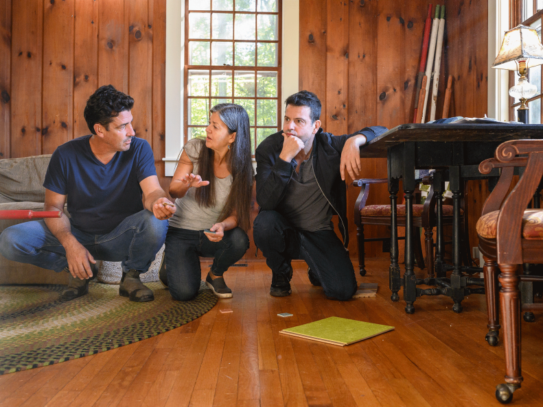 See inside Jon and Harley's main house at Waters Edge nkotbnews.com/2024/07/see-in…