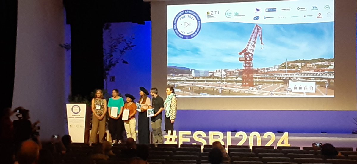 Sarah Salisbury (@salisbury_fish) on Twitter photo Many congratulations to <a href="/mLisetteDelgado/">Lisette Delgado</a> for winning best talk at #FSBI2024!
🎊🥂🐟🧬
<a href="/fsbi_symposium/">FSBI Symposium</a>
<a href="/TheFSBI/">fsbi</a>
<a href="/Ruzzante_Lab/">Ruzzante Lab</a> Many congratulations to <a href="/mLisetteDelgado/">Lisette Delgado</a> for winning best talk at #FSBI2024!
🎊🥂🐟🧬
<a href="/fsbi_symposium/">FSBI Symposium</a>
<a href="/TheFSBI/">fsbi</a>
<a href="/Ruzzante_Lab/">Ruzzante Lab</a>
