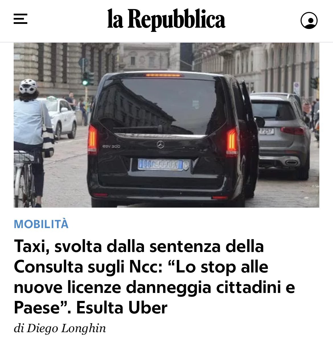 globaltavor's tweet photo. Al pessimo Aeroporto di Bologna (@BLQairport ) si perdono i voli del mattino perché il pugno di tassisti che monopolizza il servizio non garantisce: non prendono prenotazioni, ti chiamano alle 5 AM per dirti  “putroppo non ci sono macchine”. Qualunque cosa meglio di sta merda https://t.co/l7X4nZfNUC