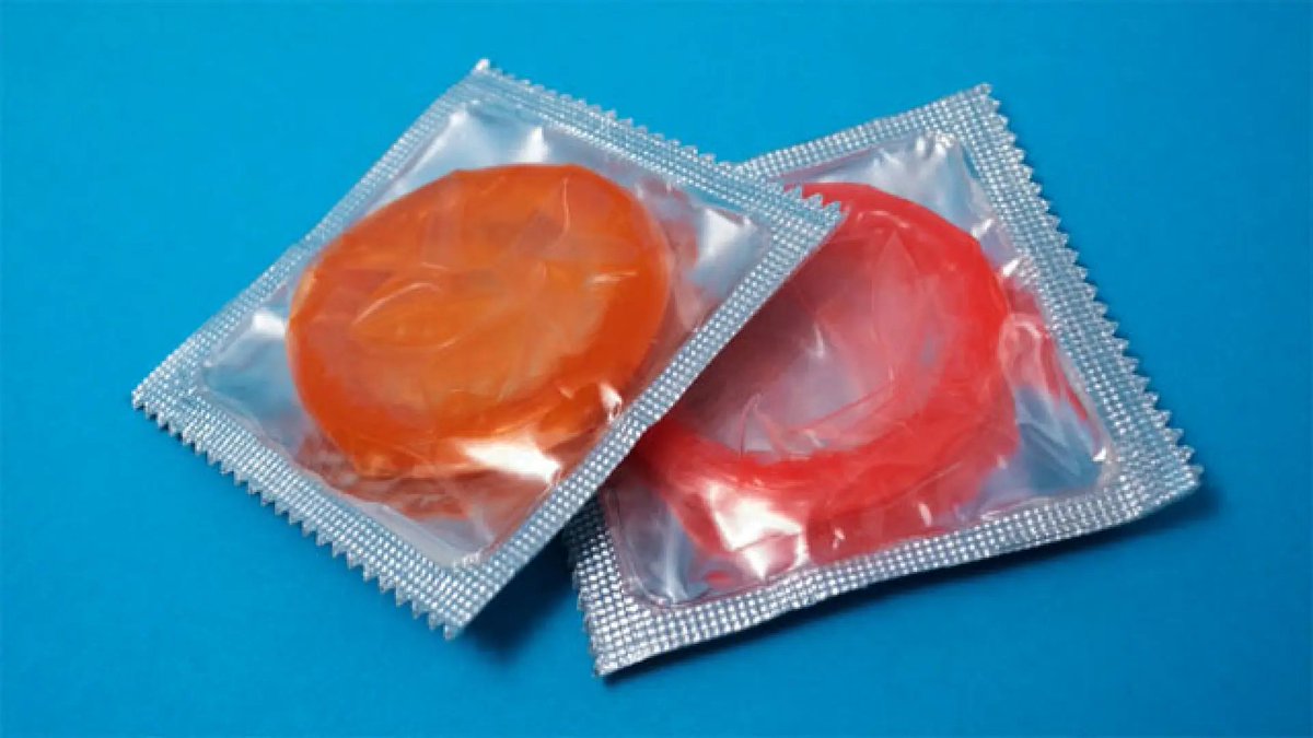 300.000 preservativos gratuitos, geles y lubricantes se repartirán entre los atletas olímpicos en París 2024: La organización recalca la importancia de que los deportistas "se sientan contentos y felices". dlvr.it/T9pw0b sex hot