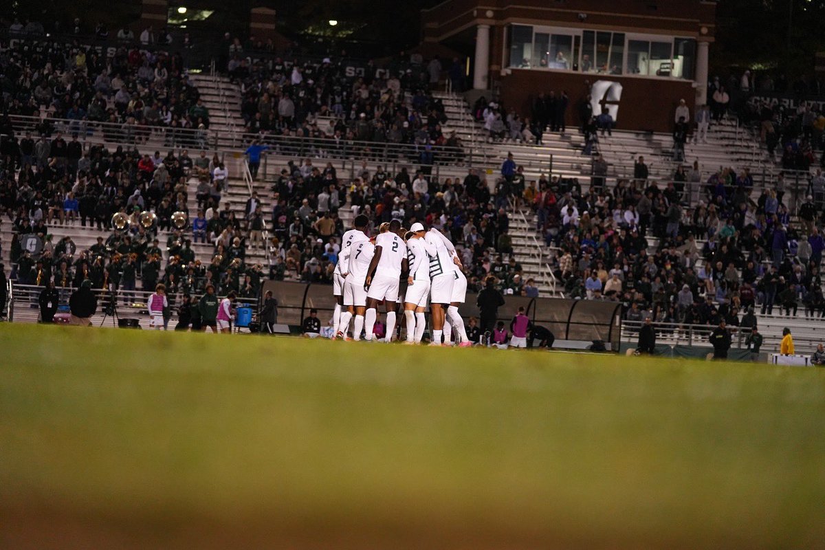 𝐌𝐨𝐨𝐝.

Dreaming of the day we get to return to Transamerica  but don’t worry, that’s 𝓬𝓸𝓶𝓲𝓷𝓰 𝓼𝓸𝓸𝓷.

#GoldStandard⛏️