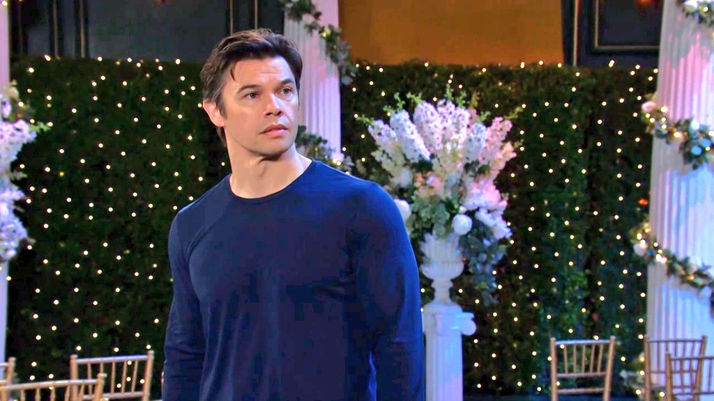 brianne1017's tweet photo. Today's episode starts in the Square. Xander is walking through it with a garment bag & stops to look at the wedding setup when someone calls out to him. It's Jack! #Days #Xack #XackAttack @PaulTelfer @matthew_ashford https://t.co/xM0swgdJvU
