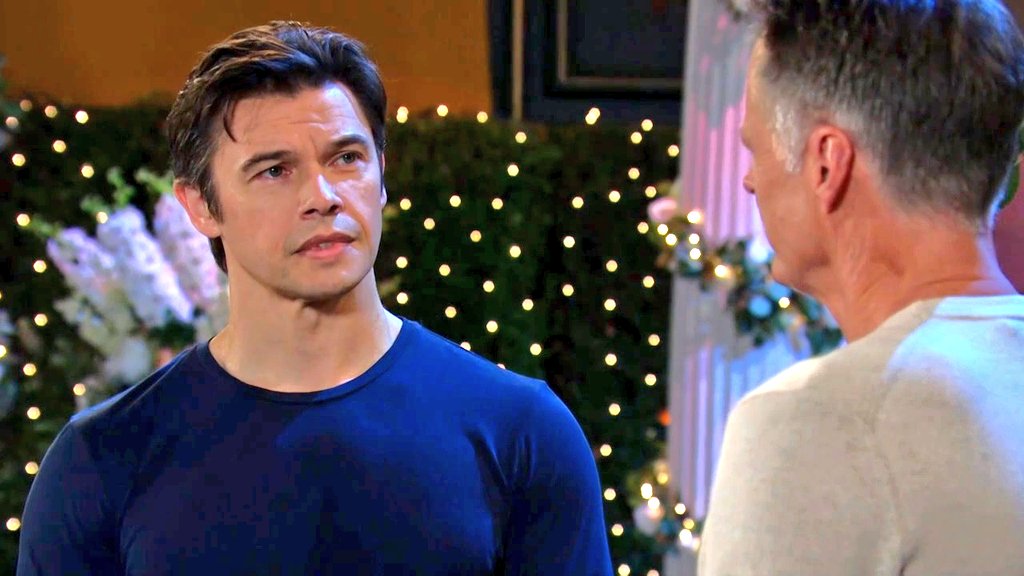 brianne1017's tweet photo. Jack softens towards Xander slightly. He tells Xander to wish his bride well but then asks what Sarah even sees in him. Xander isn't offended & says, "That's the big question, isn't it?"
They part ways. #Days #Xack #XackAttack @PaulTelfer @matthew_ashford https://t.co/QdptSUJJtX