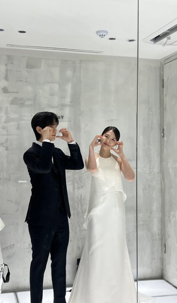 oreverluv's tweet photo. 연애남매 재형세승의 청룡시리즈 나들이 //♡ https://t.co/fRrRUDmdHo