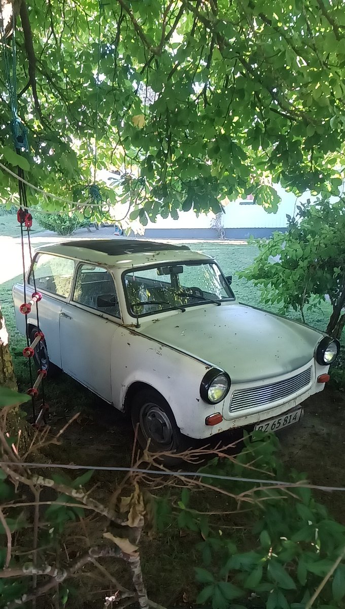 I just realized there is a #trabant on my way to work.