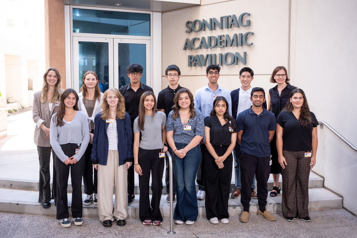 BarrowNeuro's tweet photo. Summer is flying by, & it's hard to believe we only have a couple of weeks left w/ our fantastic #highschoolinterns. It's been a pleasure to introduce them to the field of #translationalneuroscience & the cutting-edge #research happening here. Learn more: https://t.co/kVFsz7PzQm https://t.co/1tHeeXnr4c