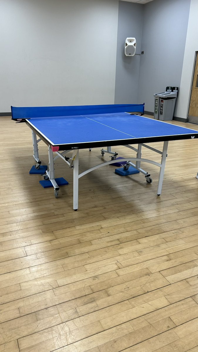 flowstatekits's tweet photo. @EveryoneActive , I can’t find your email anywhere. Paid £22 for this for 1 hour. Took the staff 20min to set up the table and they told us they couldn’t find the net, so we had to find our own way and used this resistance bands. For the remaining 40min

Can i get a refund please https://t.co/ZjY77deVqf