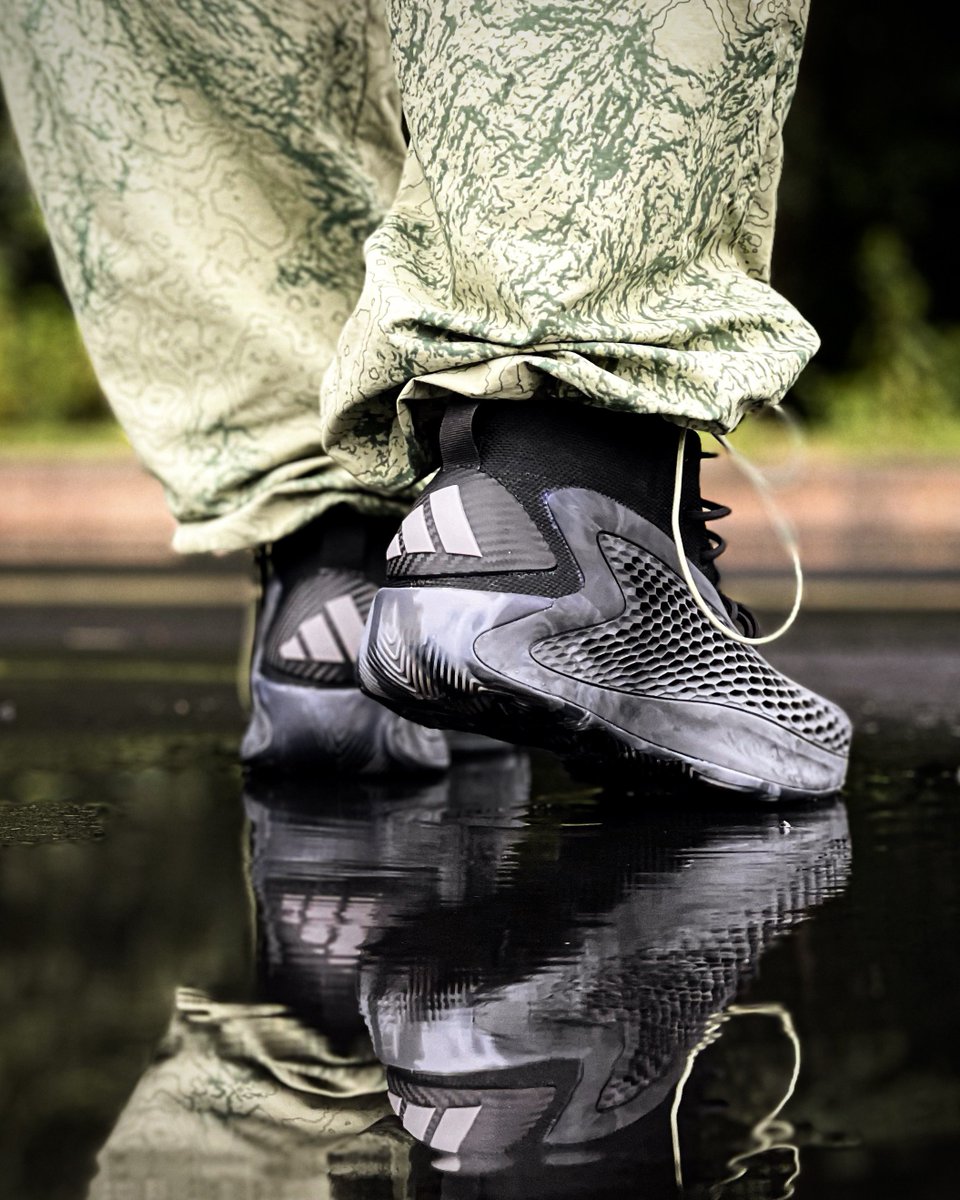 n8frost's tweet image. Very special thanks again to the @footlocker team. @adidasHoops AE 1 Mid “Ascent” drops tomorrow to jumpstart the SOTY agenda again. Believe That!
#Adidas #AdidasBasketball #yoursneakersaredope #photooftheday #photography #ShotOniPhone #BelieveThat