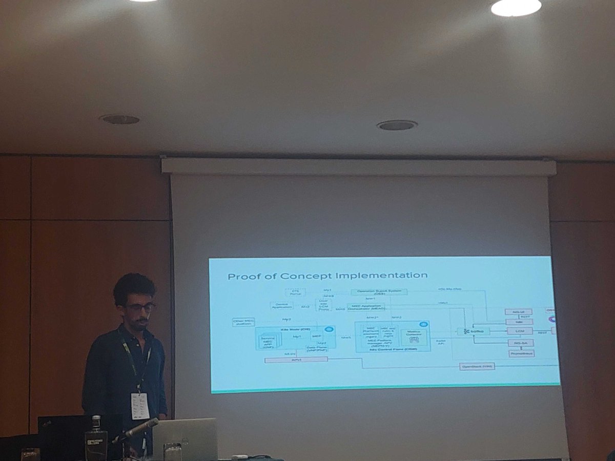 ATNoG_ITAv's tweet photo. Pedro Pereira presenting at RTCM36 his work on MEC-NFV migration https://t.co/nvqM3T3dD1