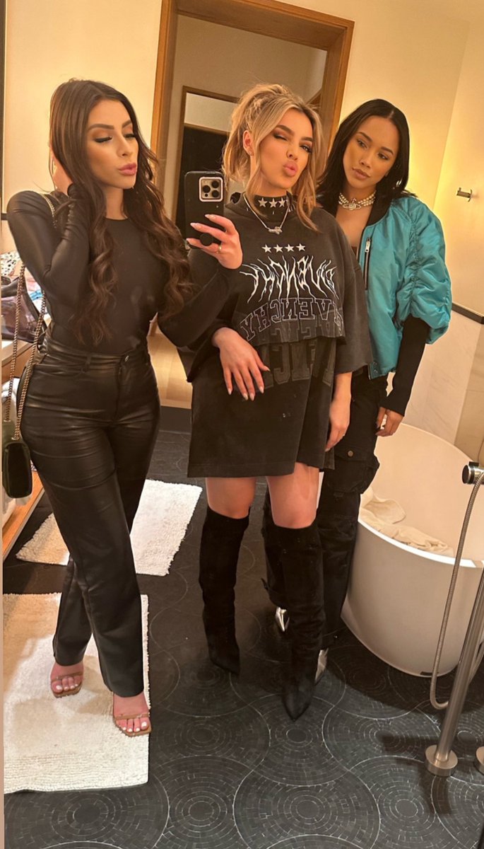 🫶🏼🥰 <a href="/riahlee_t/">mariah</a> <a href="/brittystylez/">Brittany Anderson</a>