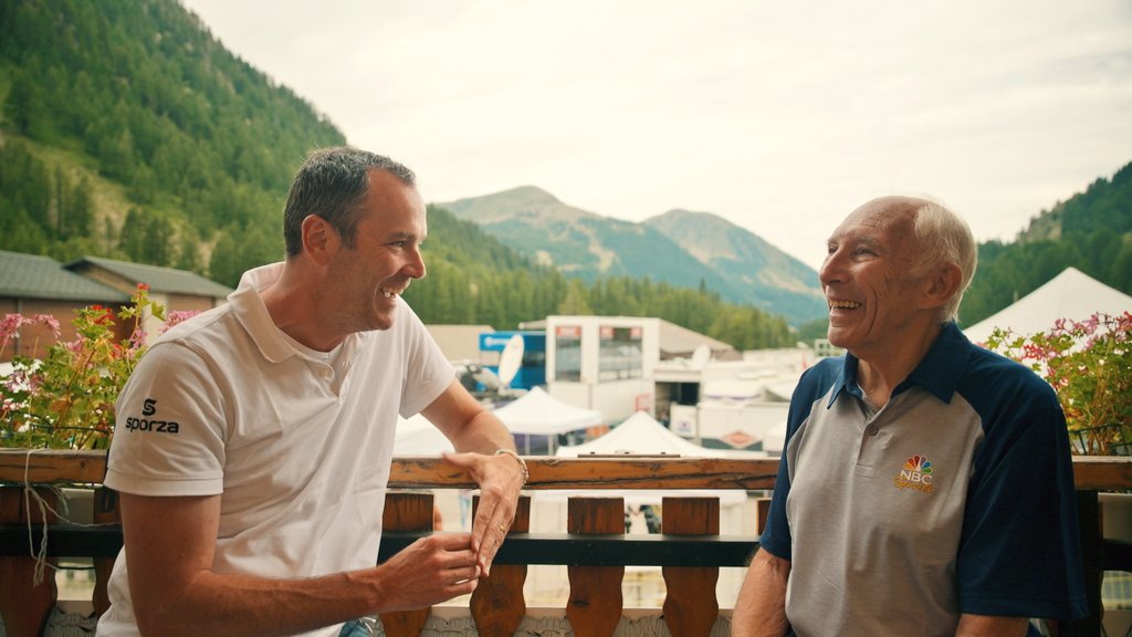 SammyNeyrinck's tweet photo. Phil.
Liggett.
80 jaar jong.
Levende legende onder sportcommentatoren.
52 keer @LeTour.
Van #TDF1973 tot #TDF2024.
Weldra voor de zeventiende keer naar @Olympics.
Reportage met @PhilLiggett in @Vivelevelo_be.
Te bekijken @sporza, @vrt1be of @vrtmaxbe.
#TheVoiceOfCycling
#AnImp https://t.co/vDgrfLdwS7