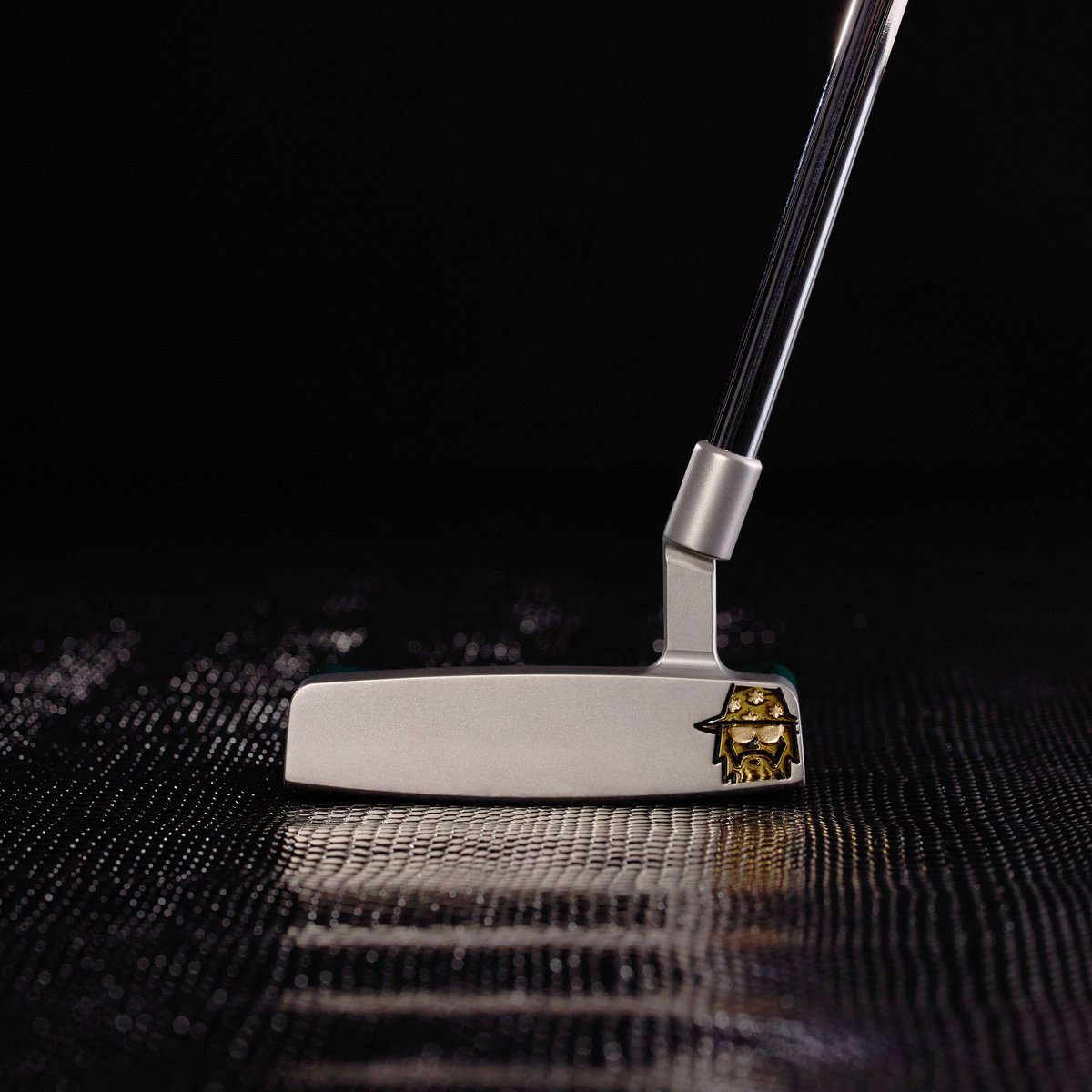 BettinardiGolf's tweet photo. Introducing the INOVAI 10.0, our #PutterOfTheWeek that’s sure to turn heads! 🌟 Featuring a stunning marbled green back piece and the iconic gold sunglass wizard eyeing each putt, this putter is both a work of art and a game-changer.
Coming soon to THE HIVE™! 🐝 https://t.co/we8l1vEHeh