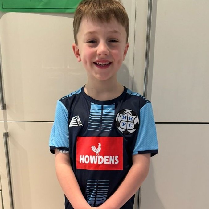 HessleRangers's tweet photo. Thank you to TRAINEDBYDP and HOWDENS KITCHENS for sponsoring Hessle Rangers U7 Azzurri.
๐ https://t.co/F7YcfvvYre
๐ https://t.co/kwjhRKr5sj
#MonthOfThanks ๐๐ค #UTR https://t.co/cbKoDkgikc