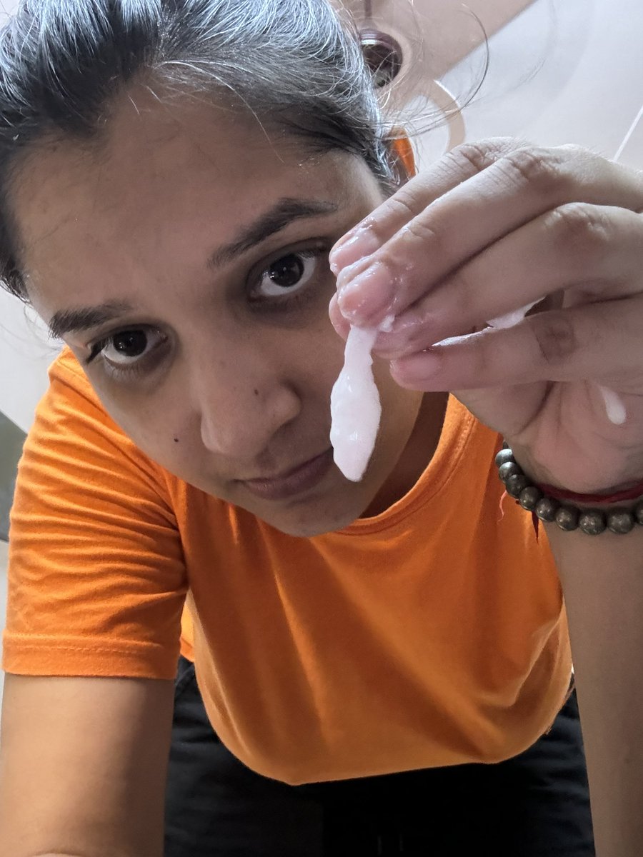ritu_new's tweet photo. What is this behaviour @MyNykaa 
Have been using this shampoo for years now and this time I had ordered bigger bottle.. I am your regular customer and this is what you are doing with our trust.
FYI : Product expiry date is 01/25 https://t.co/Oa5lj38PXL