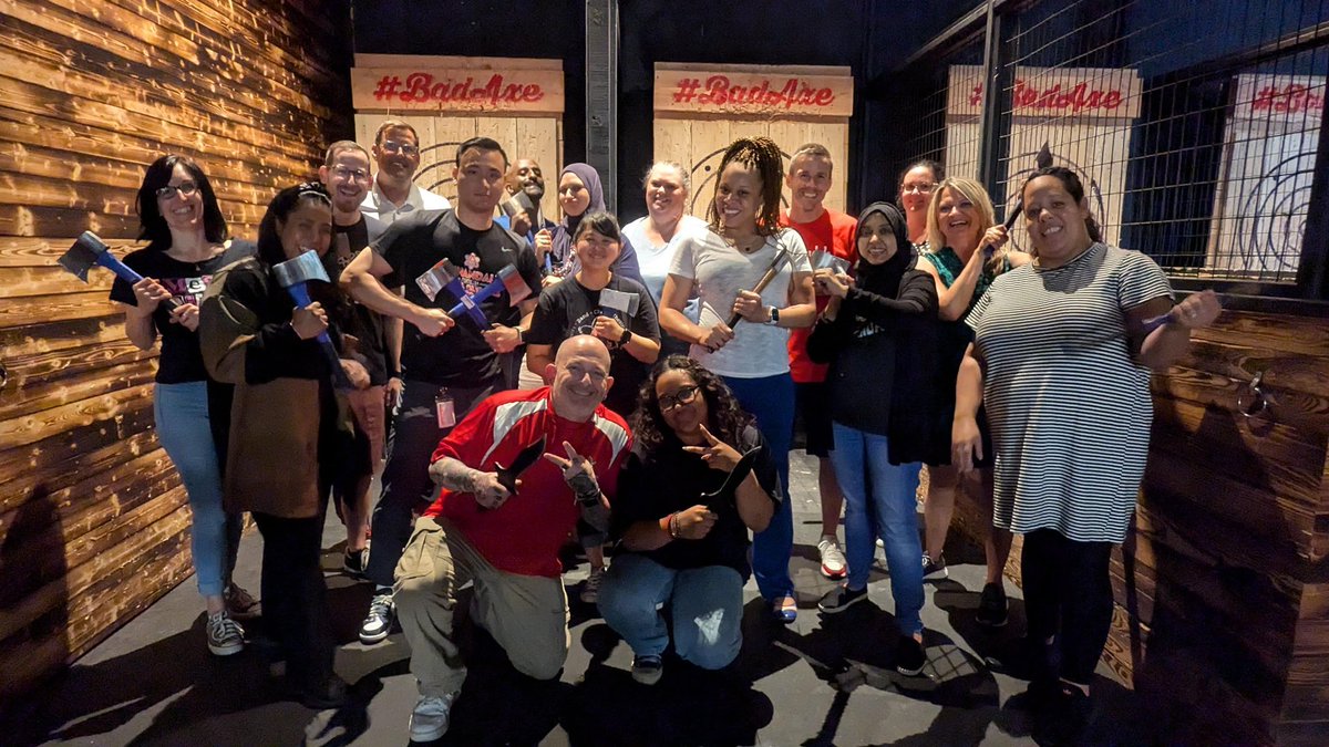 JaeLee0423's tweet photo. Never a dull moment with this amazing @AnnandaleAtoms team! Looking forward to another awesome year! #AtomNation https://t.co/XWyyc5k2tX