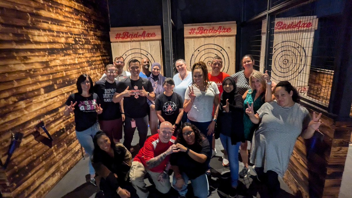 Never a dull moment with this amazing <a href="/AnnandaleAtoms/">Annandale High School</a> team! Looking forward to another awesome year! #AtomNation
