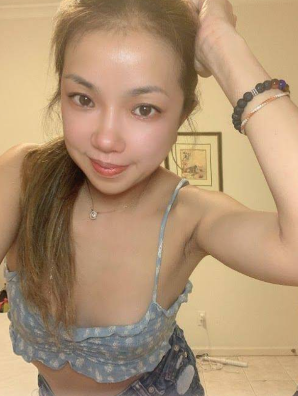 Michebabe420's tweet photo. how about a joint bath? 🛀I'll s*ck you off and you'll soap me up and f*ck me hard🍆🥵 https://t.co/d091IVafiQ