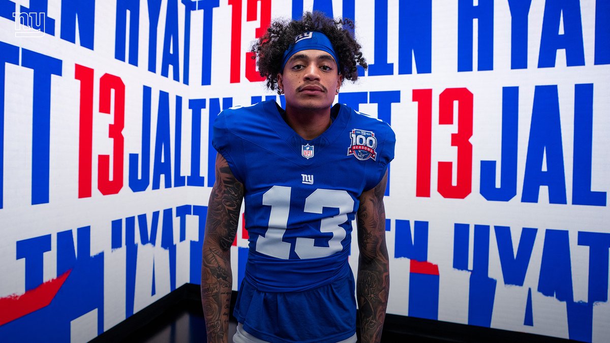 Giants's tweet photo. One Sunday closer 🔥 https://t.co/uvimyAaODl