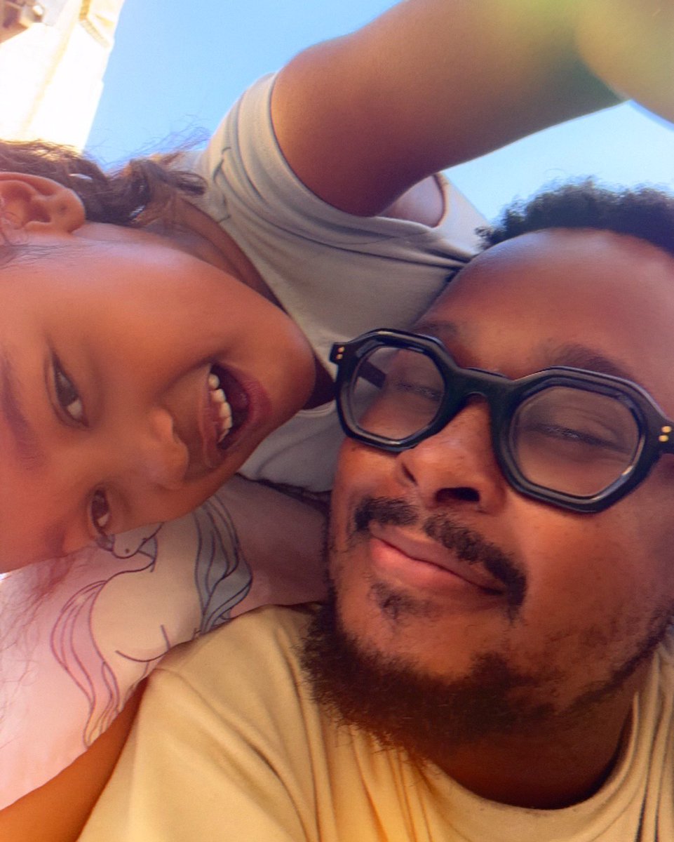 TytanTheOne's tweet photo. P O L A R O I D S ๐ค
Enjoying the sun with my princess ๐ธ๐ฝ
#skhokho #progressisamust #nandi #polaroid #iphone15 #zimbabwe #oxfordshire https://t.co/x8HzKDCAQ0
