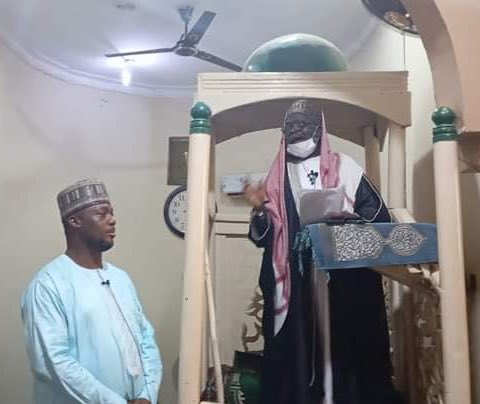 A_Y_Rafindadi's tweet photo. ALLAHU AKBAR😇
Today, on the 13th of Muharram, 1446, the Manager of Keystone Bank in Gusau, Zamfara State, accepted Islam at the Umar Bin Khaddab Jumu'at Mosque on Byepass Gusau. His name is now Abdulrahim. 

May Allah S.W.A bless him and continue to support him in his various activities.