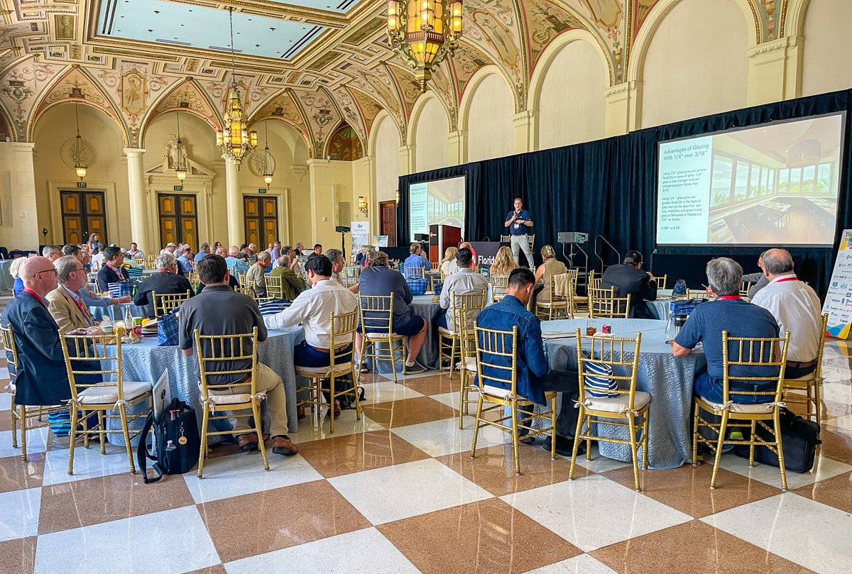 Euro-Wall tweet media