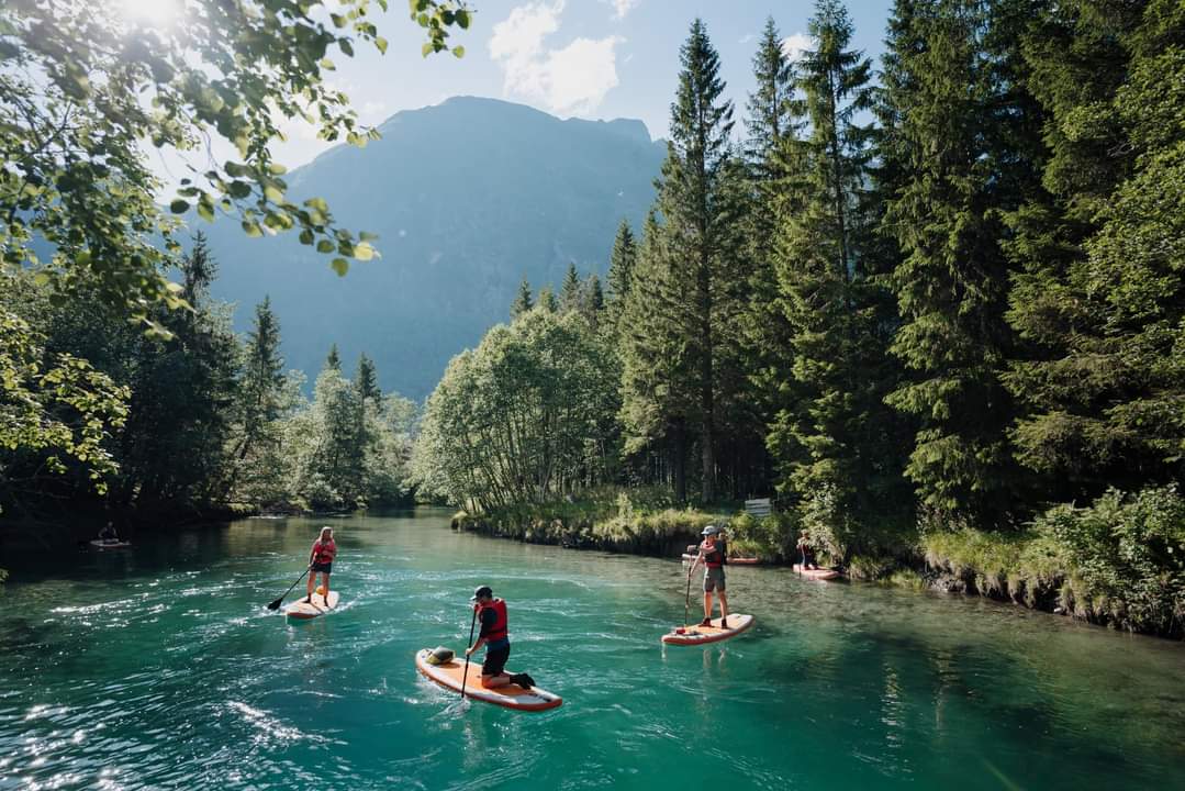elusive_moose's tweet photo. SUP in Åndalsnes, Møre og Romsdal 😊 Photo via Visit Northwest #Norway #activeholiday https://t.co/xyXnDN01IB