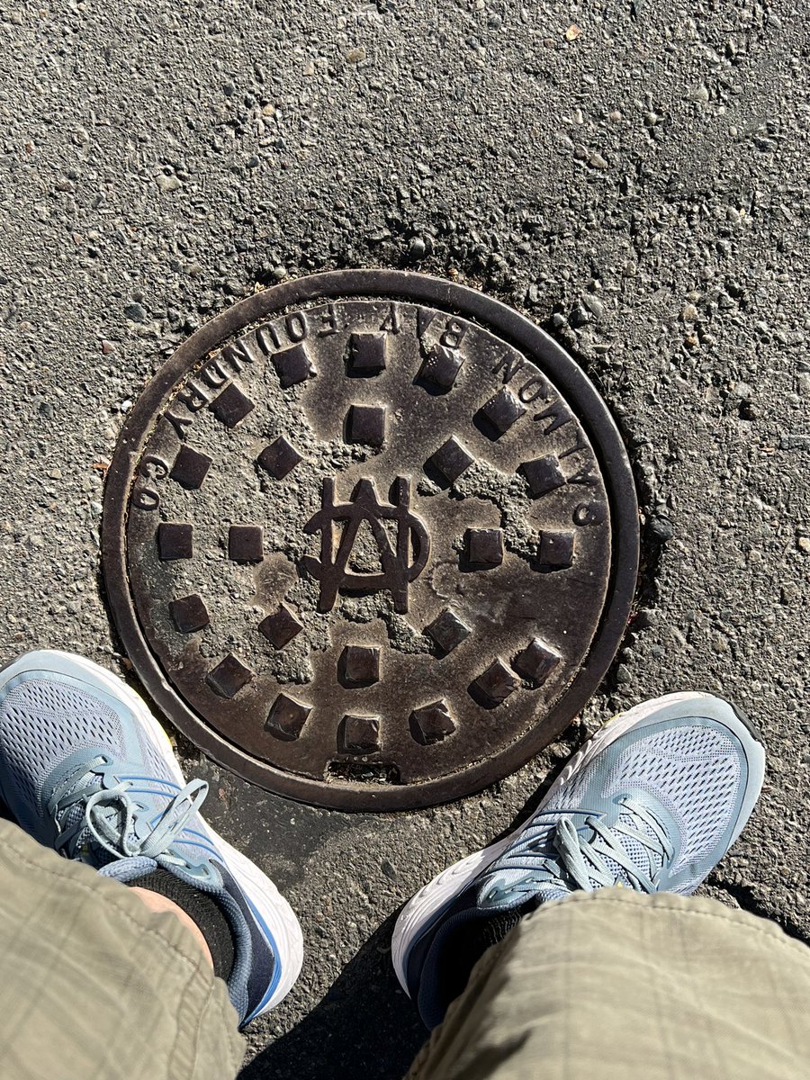 fat_while's tweet image. Tour of Storm Drains. Seattle Center.