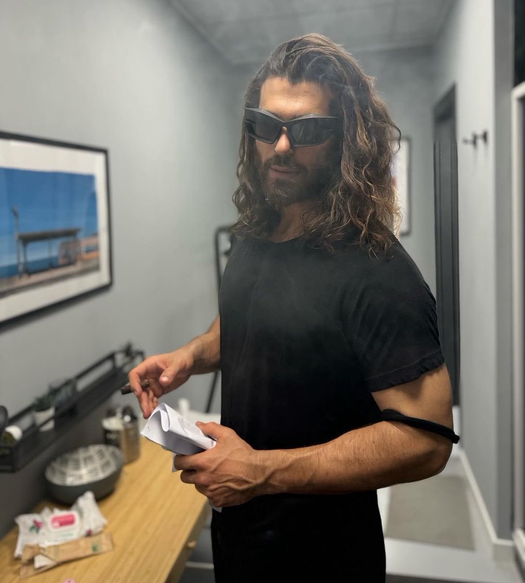 #CanYaman 💥💥💥💥