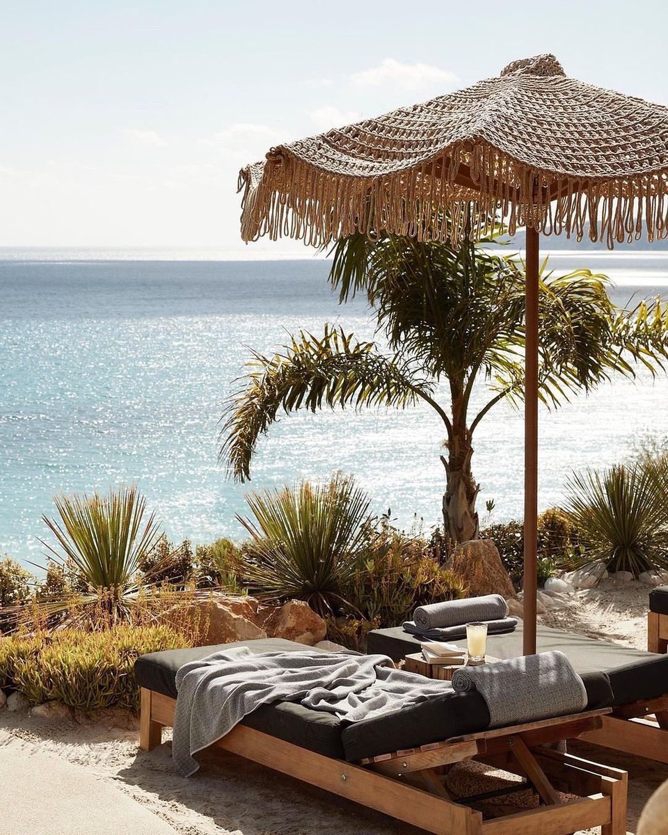 TopWorldHotel's tweet photo. Discover F Zeen Kefalonia, where luxury meets nature. This adults-only retreat offers 74 unique rooms and villas across 10 acres. Enjoy Mediterranean cuisine, relax by the three outdoor pools, and rejuvenate with spa treatments.

https://t.co/mRyoO7Xf1U

#TopWorldHotel #Kefalonia https://t.co/E9dRHKv4sL