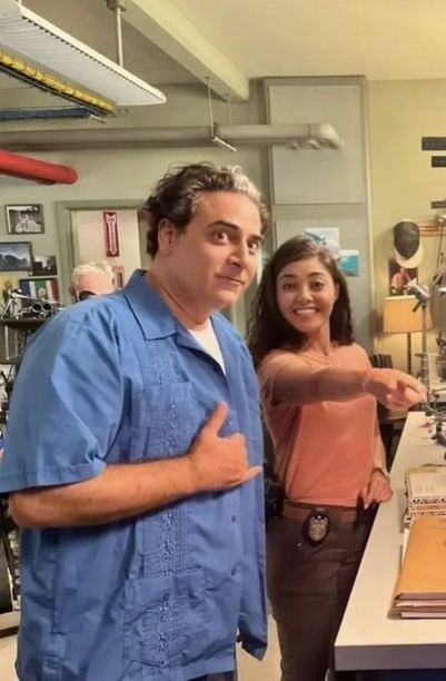 shannon_hausen's tweet photo. I miss all of the fantastic bts pics of our precious OHANA and the best Cast ever we need a #ThousandMore when we save NCISHawaii https://t.co/s5hNZ7Jvx5