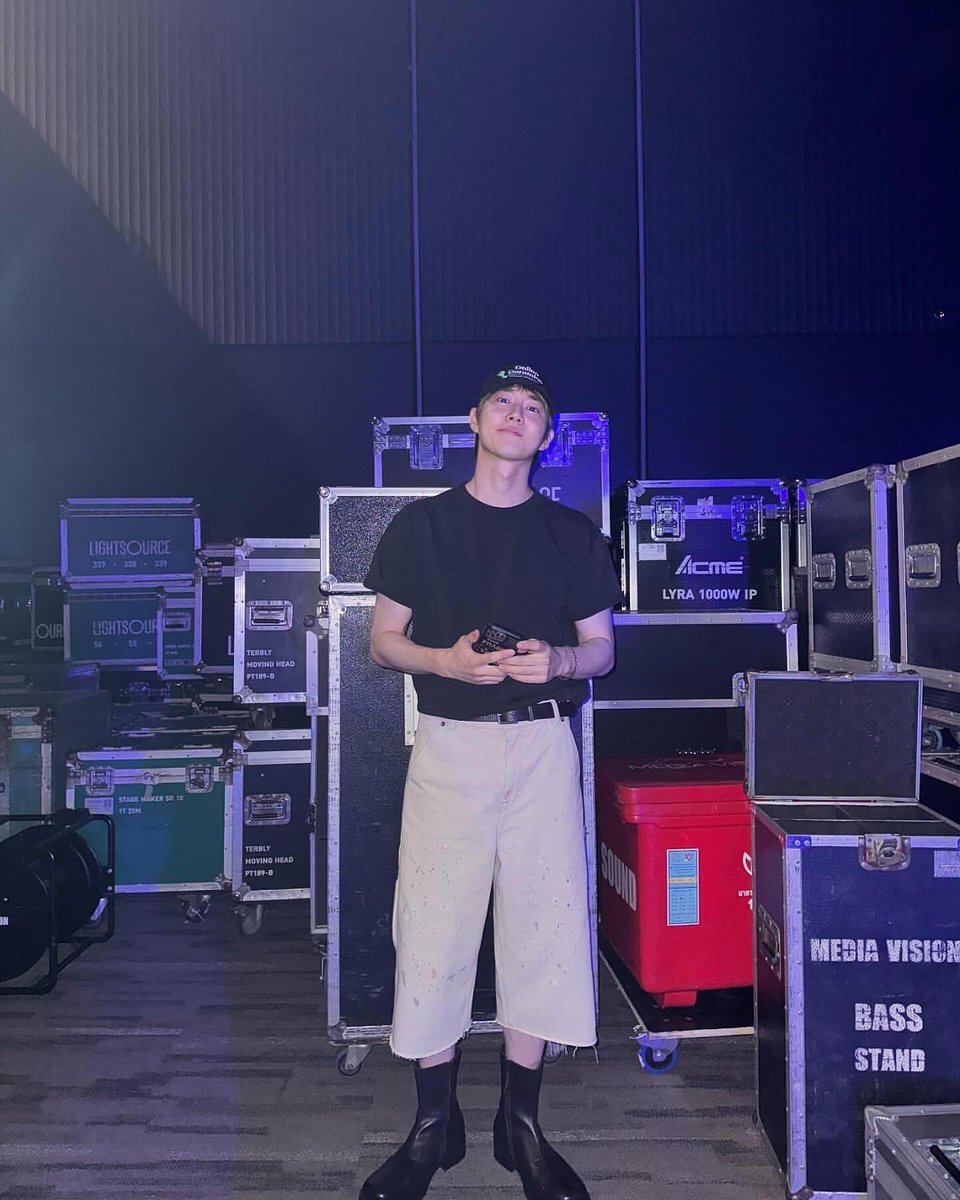 knockknock0408's tweet photo. SUHO ins : 단짠단짠 World tour🌏 https://t.co/zPHHBv8941