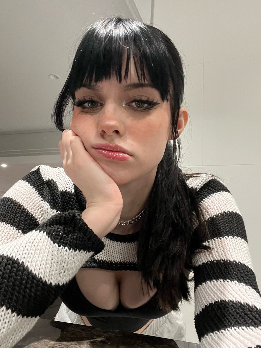 booba https://t.co/BnZWtmET5M