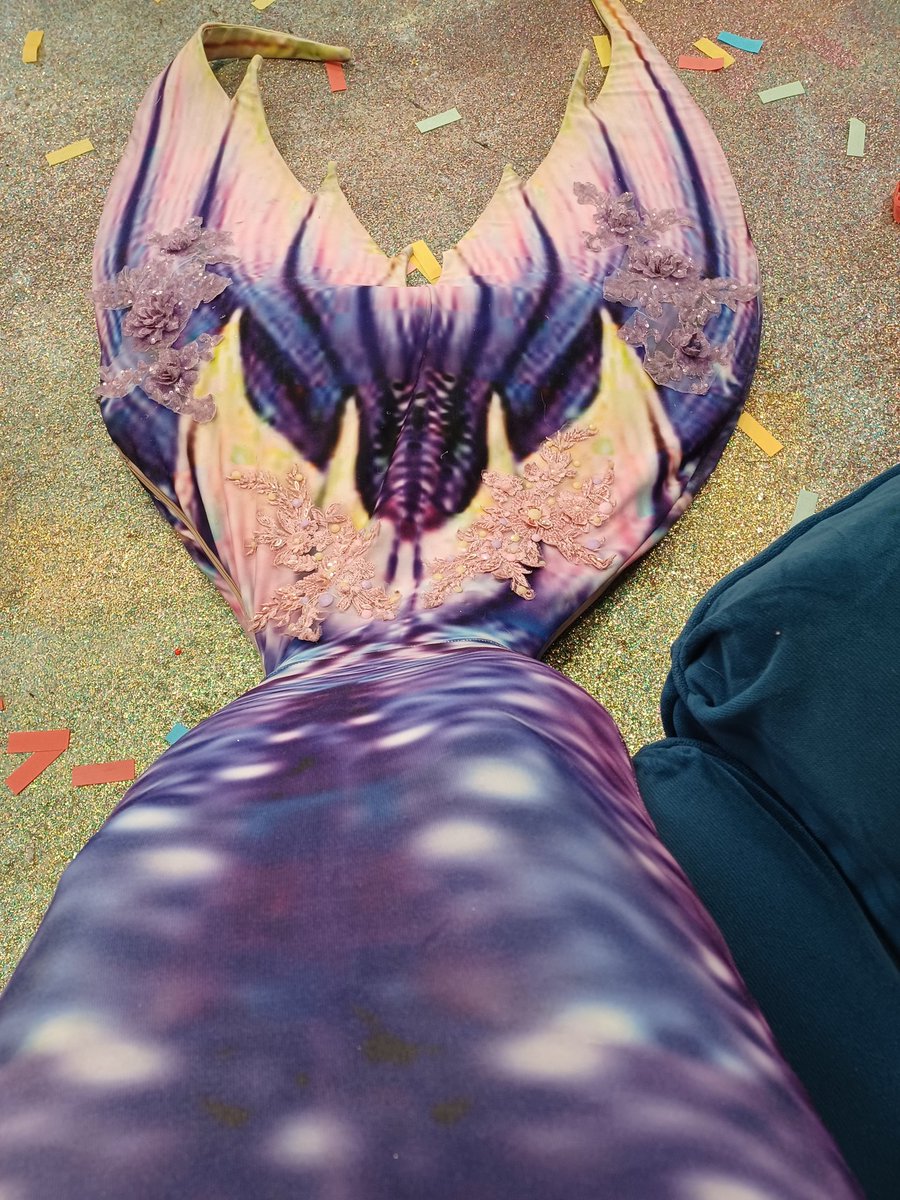 lunarignite's tweet photo. My favorite job #enchantedmermaid #mermaid https://t.co/xGqyCEvhIW