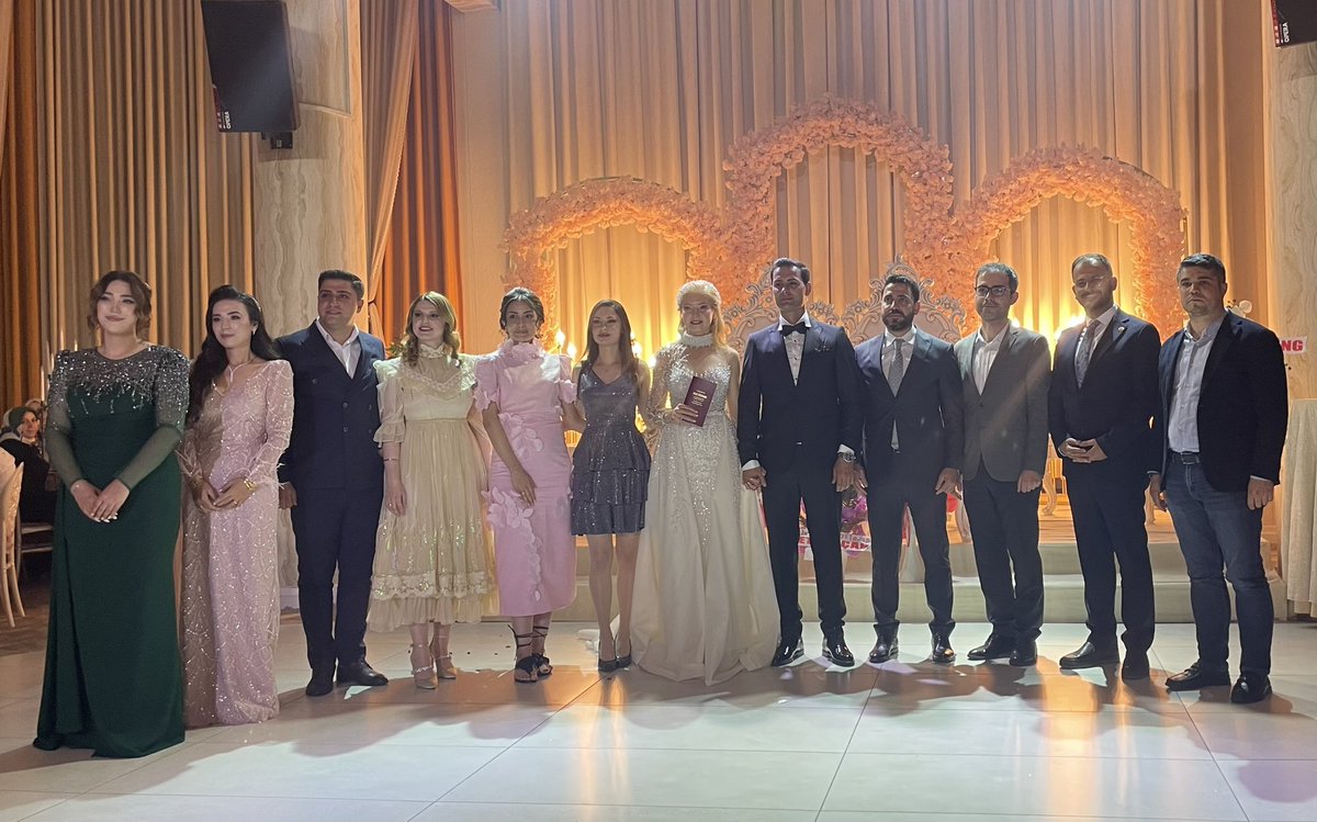 Muhammed Gökberk KOCAALİLER (@gkocaaliler) on Twitter photo Önceki dönem Tügva Erzurum il temsilcilerimizden Mustafa Kahveci’nin kıymetli kardeşi Esma ve Furkan çiftinin nikah akit törenine Erzurum Büyükşehir Belediye Başkanımız <a href="/mehmetsekmen/">Mehmet SEKMEN</a> ‘i vekâleten katılım sağladım.
Çiftimize iki cihan saadeti diliyorum. Önceki dönem Tügva Erzurum il temsilcilerimizden Mustafa Kahveci’nin kıymetli kardeşi Esma ve Furkan çiftinin nikah akit törenine Erzurum Büyükşehir Belediye Başkanımız <a href="/mehmetsekmen/">Mehmet SEKMEN</a> ‘i vekâleten katılım sağladım.
Çiftimize iki cihan saadeti diliyorum.