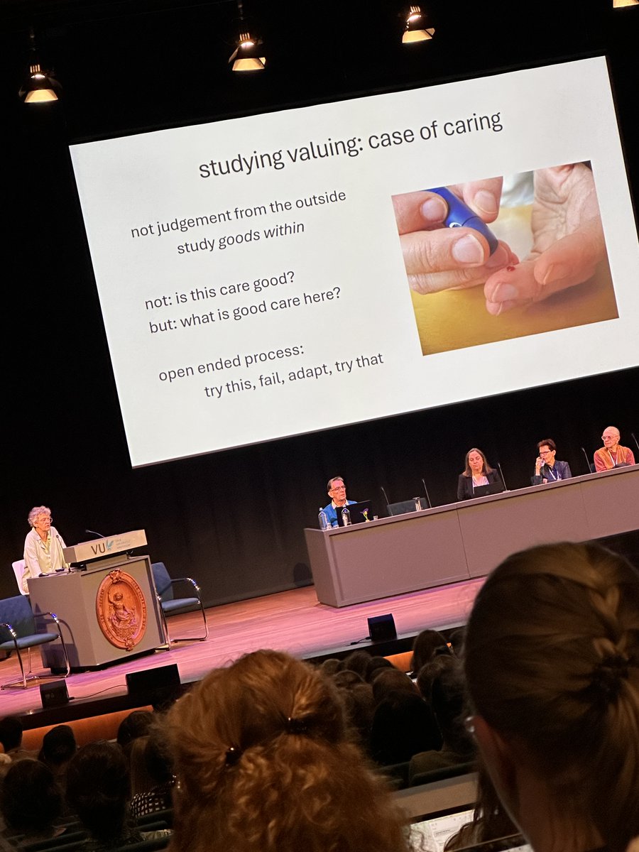 Heading back from Amsterdam and a wonderful STS conference, where we presented our research on  "ghost work" and "black boxing" of AI hiring from the <a href="/BIASProjectEU/">BIAS Project</a>. A highlight was seeing Annemarie Mol's excellent keynote on ontologies of health!
#EASST4S2024
<a href="/STSeasst/">EASST</a>
<a href="/4sWeb/">The Society for Social Studies of Science</a>