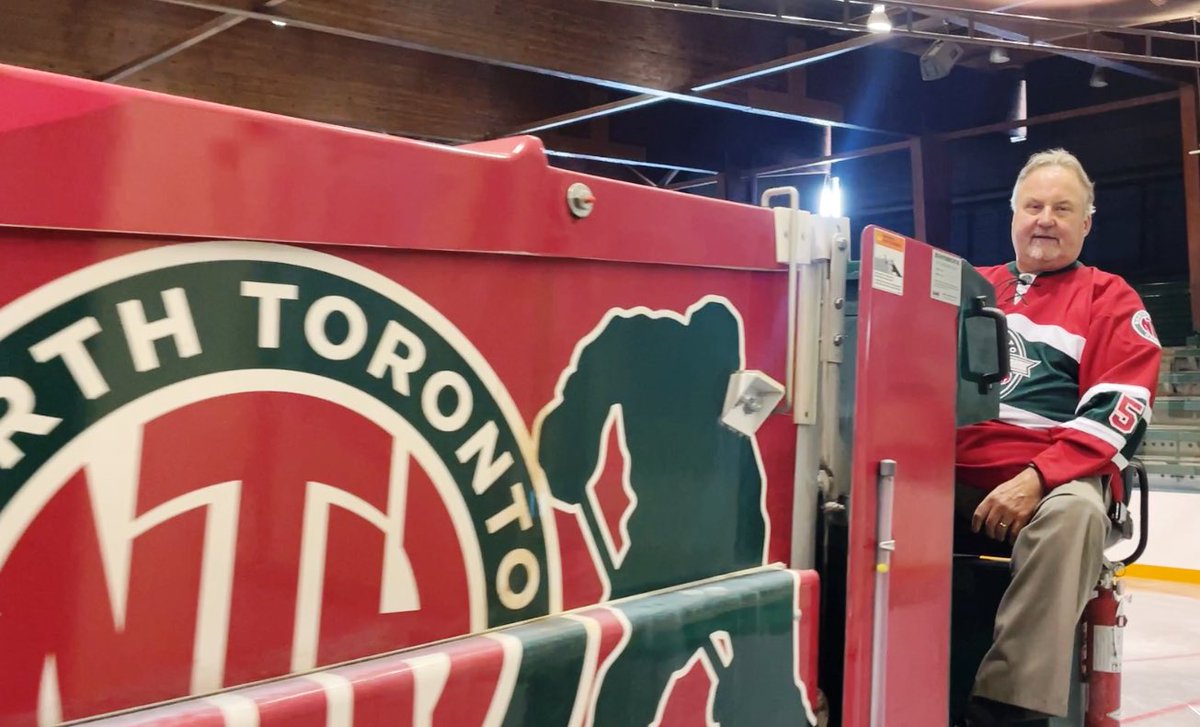 NTHockey_NTHA's tweet photo. It is with heavy hearts that the NTHA acknowledges the passing of Eric Anweiler, North Toronto Memorial Arena’s long-time Manager. Eric, known lovingly as Moose to all who knew him, took immense pride in making NT Arena the best in the City for over 50yrs. He will be sadly missed https://t.co/gVoWxUrulm