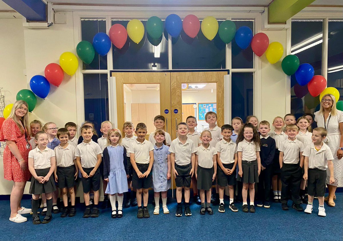 Thank you for an amazing year, Year 2! You have made me smile so much with your witty remarks and love for life… never change 💙. Enjoy your summer ☀️😎 xx