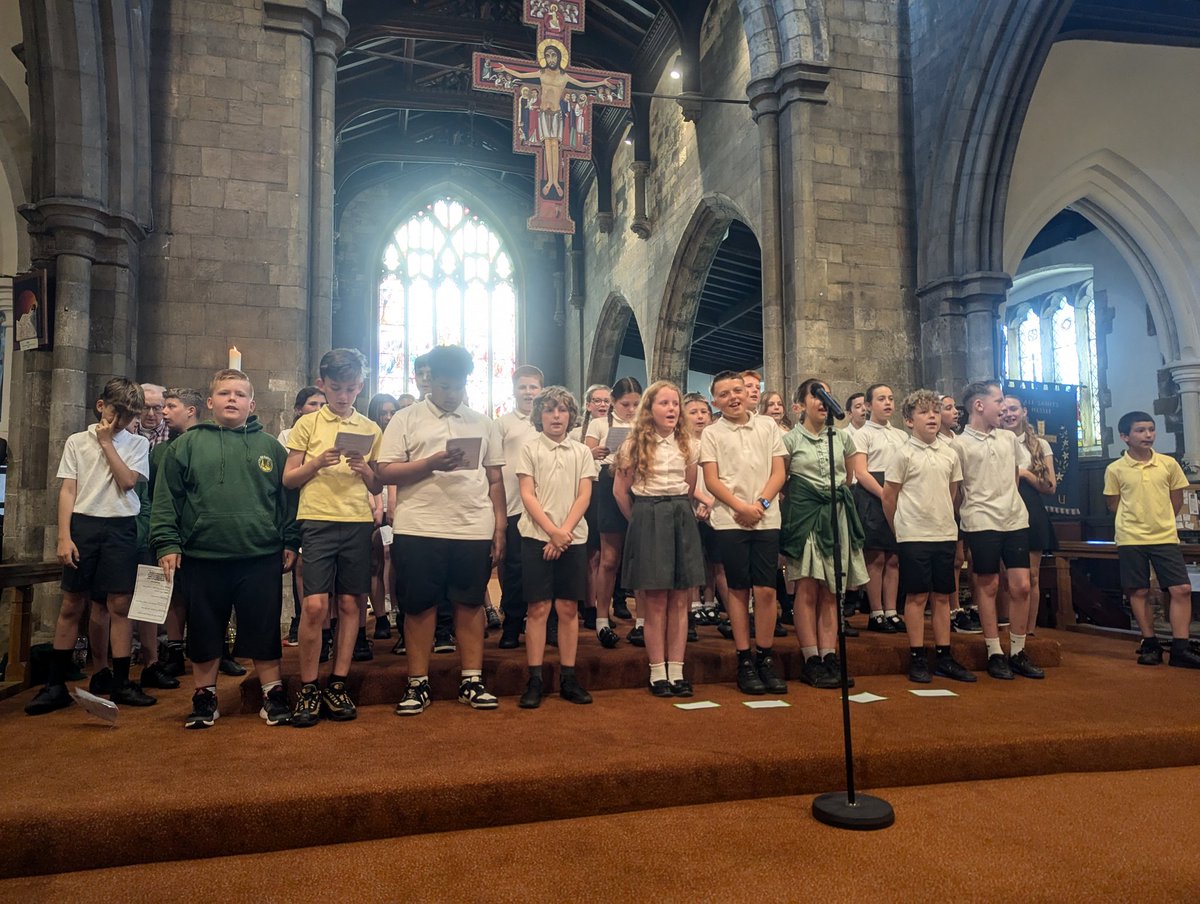 allsaintsfed's tweet photo. A few photos from the Year 6 service in church today! https://t.co/aXWet7osIN