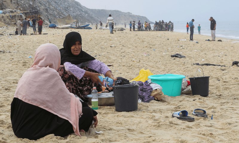 sophiabroo53172's tweet photo. Women in Gaza have been using menstruation delaying pills due to a lack of sanitary products and water following Israel's aggression on Gaza.
#weman #Gaza_life_matters #GazaGenocide https://t.co/shG3P4zDeL
