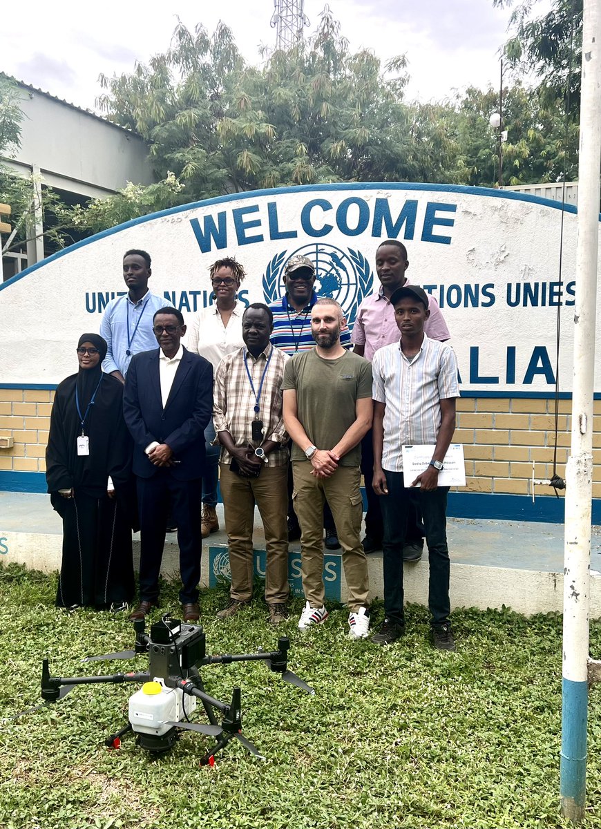 dini_haji's tweet photo. #MoECC-SWS Officers concluded 3 days training  on the use of Drone for seed dispersion. This will enhance environmental protection &amp; promote #afforestation &amp; #vegetation cover.
Thanks @UNSOS_ for support &amp; close collaboration. Together, let's build a #GreenSouthwestSomalia. 💚 🤝 https://t.co/7rCNXgZLNU